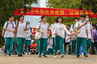 玩得开心？韩旭晒云南旅游照：正月十五闹元宵 祝大家元宵快乐